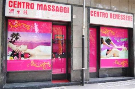 Erotic massage Civitavecchia