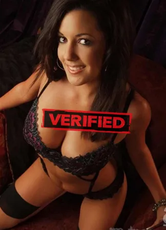 Laura sexy Prostitute Suraia