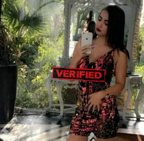 Ava pussy Encontre uma prostituta Santana
