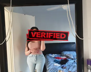 Aimee Sexmaschine Finde eine Prostituierte Lachen